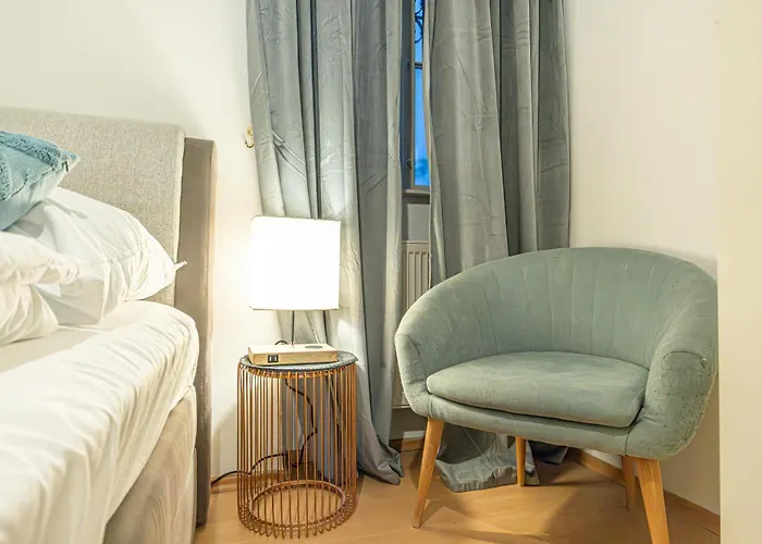 City Living, Suburban Feel 1Br Apt. At Prime Spot